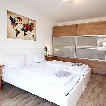 Homie Stay Zell - Apartment Mit Privatparkplatz Zell am Main Exteriör bild