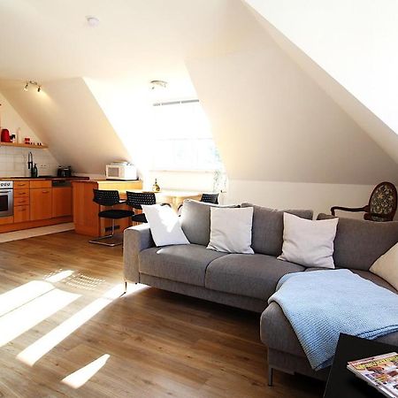 Homie Stay Zell - Apartment Mit Privatparkplatz Zell am Main Exteriör bild